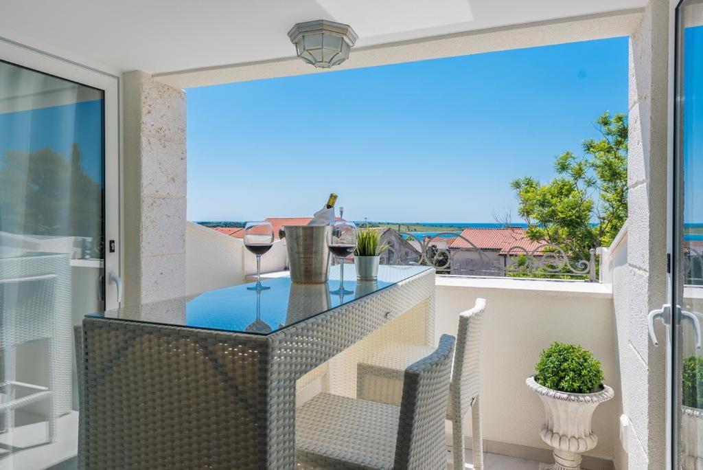 Villa Bella With Pool Novalja Exterior foto