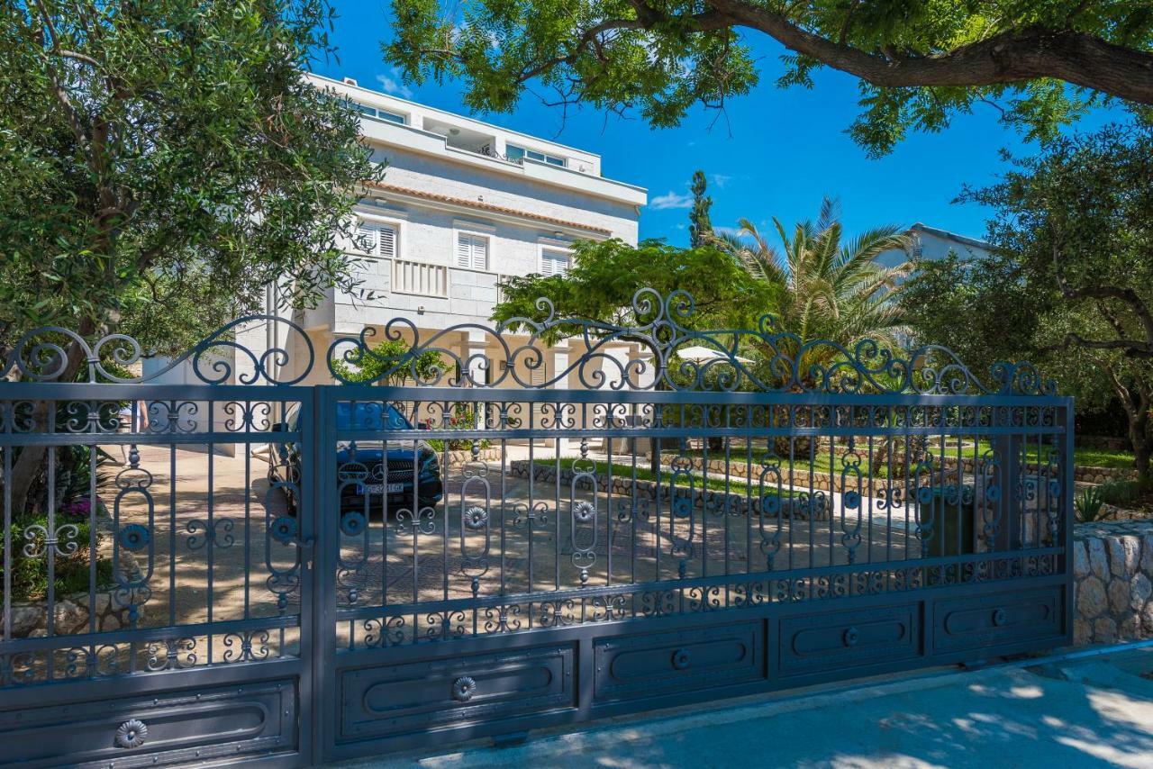 Villa Bella With Pool Novalja Exterior foto