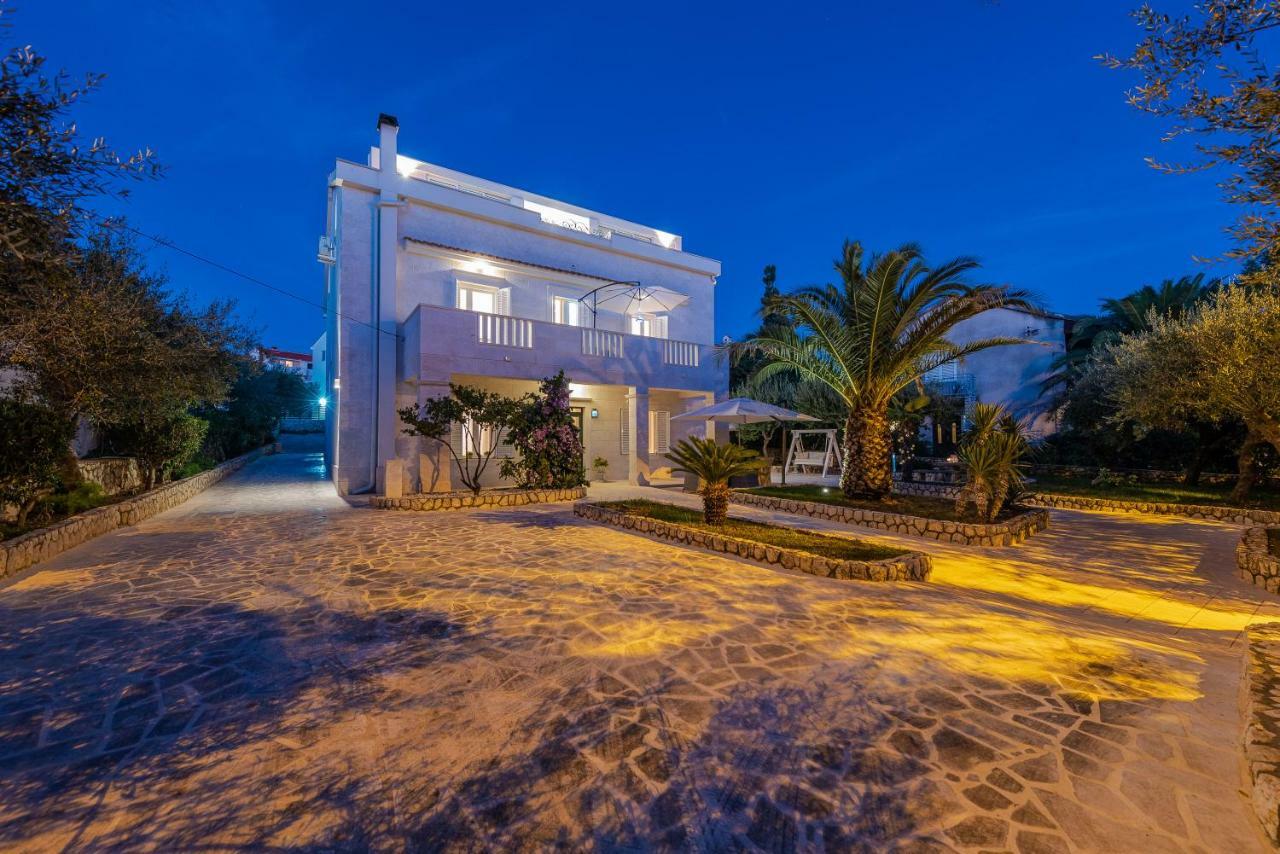 Villa Bella With Pool Novalja Exterior foto